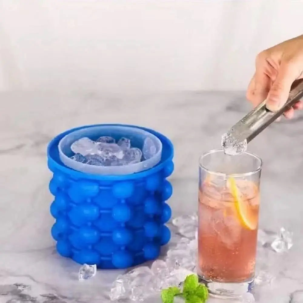 Versatile 2-in-1 Ice Cube Mold: Large Silicone Ice Trays for Effortless Whiskey and Beer Chilling
